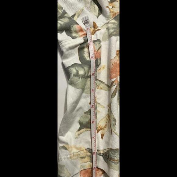 David Cremieux Men’s 38 White With Floral Pattern  Cargo Shorts 9 Inch Inseam - Picture 6 of 12